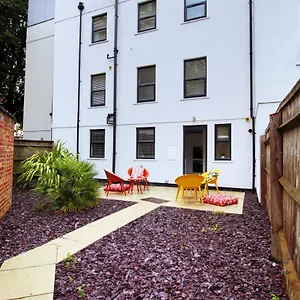 Rodney House By Mgroupsa Holiday home Cheltenham